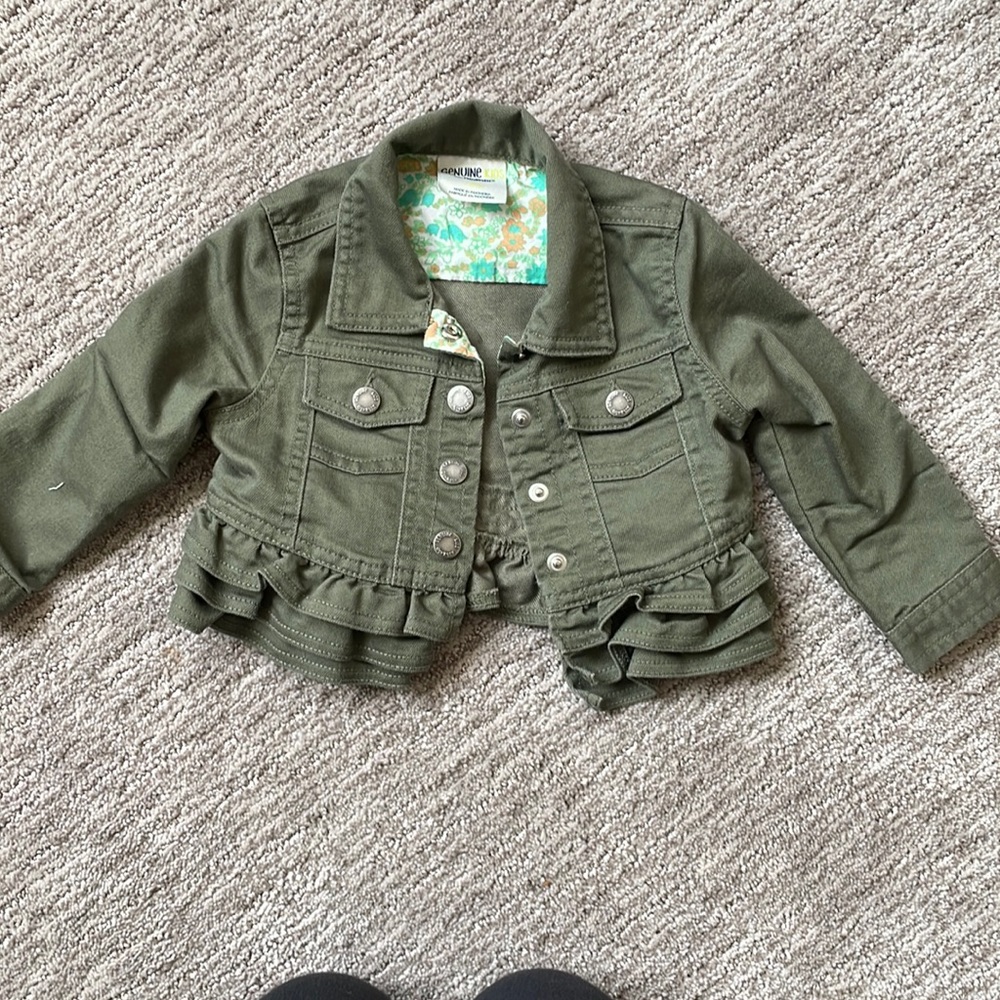 Green jacket for toddler. Still looks new. Worn a few times.